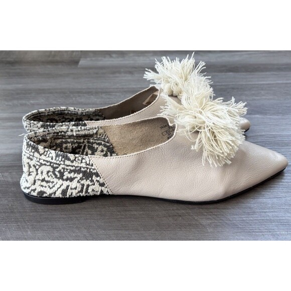 Zara Leather Ballet Flats Size 41 US 10 Fringe Pom Pointed Toe Shoes - Picture 4 of 8